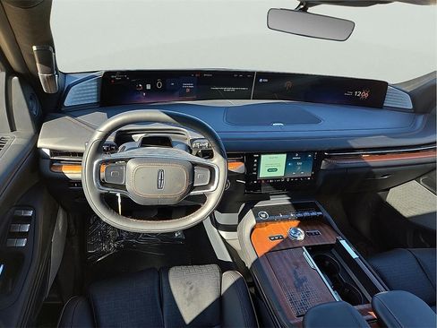 New 2026 Lincoln Navigator Black Label image 11