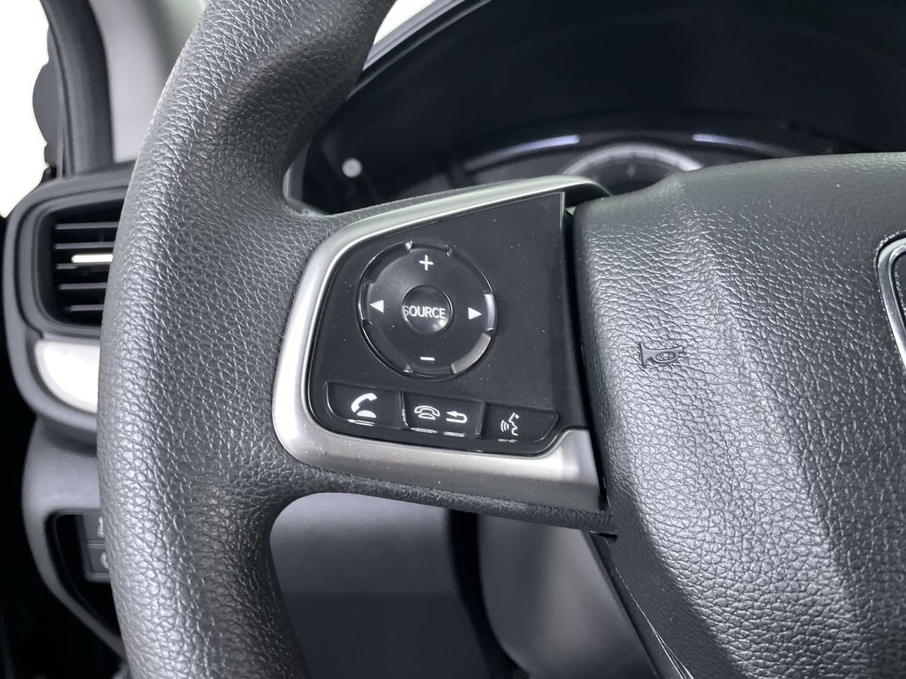 Used 2018 Honda CR-V LX image 26