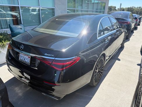 Used 2022 Mercedes-Benz S 580 4MATIC Sedan image 4