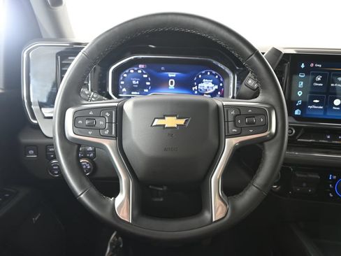Used 2025 Chevrolet Silverado 3500 LTZ w/ LTZ Convenience Package AWD/4WD image 33