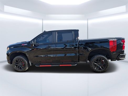 Used 2024 Chevrolet Silverado 1500 LT Trail Boss w/ LT Trail Boss Premium Package image 6