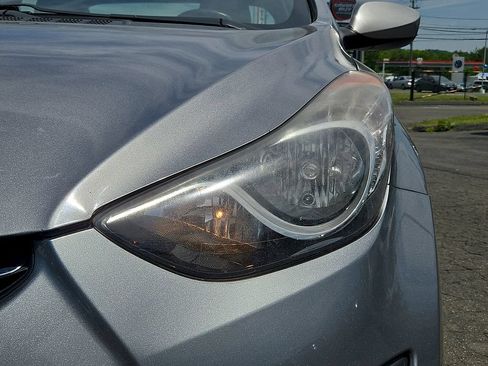 Used 2011 Hyundai Elantra GLS w/ Preferred Equipment Pkg 3 FWD image 12