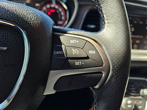 Used 2015 Dodge Challenger SRT Hellcat image 20