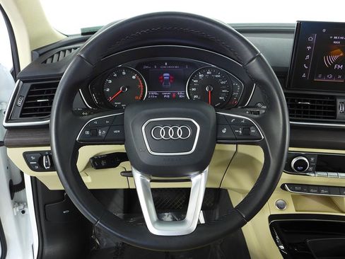 Used 2023 Audi Q5 2.0T Premium w/ Convenience Package image 27