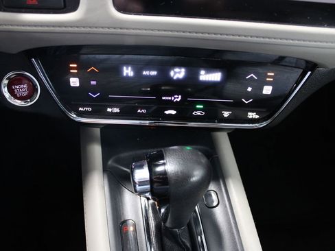 Used 2018 Honda HR-V EX image 27