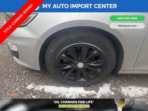 Used 2019 Chevrolet Malibu LT image 11