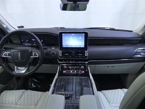 Used 2020 Lincoln Navigator Black Label AWD/4WD image 10