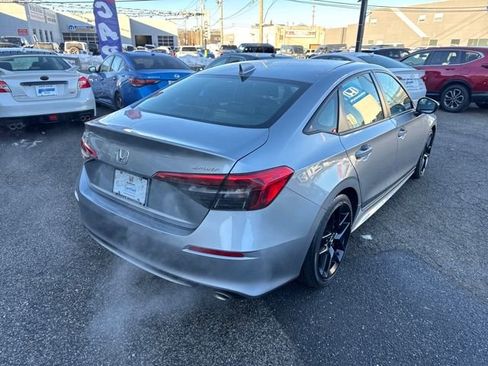 Used 2023 Honda Civic Sport image 17