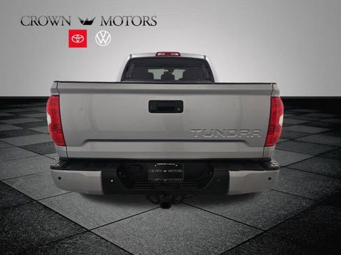 Used 2018 Toyota Tundra SR5 w/ TRD Off Road Package image 5