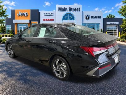 Used 2025 Hyundai Elantra SEL