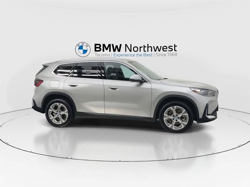 Used 2023 BMW X1 xDrive28i w/ Premium Package AWD/4WD image 5
