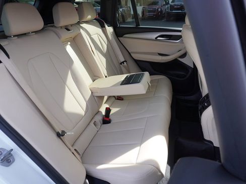 Used 2019 BMW X3 xDrive30i w/ M Sport Package 2 image 9