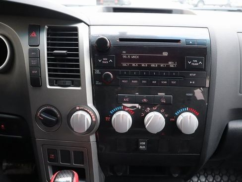 Used 2011 Toyota Tundra SR5 image 6