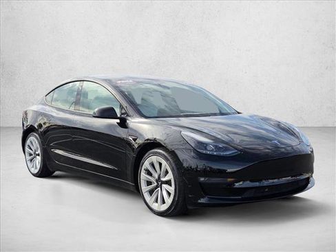 Used 2021 Tesla Model 3 Long Range image 3