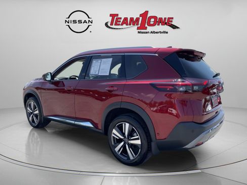 Used 2023 Nissan Rogue SL w/ SL Premium Package FWD image 6