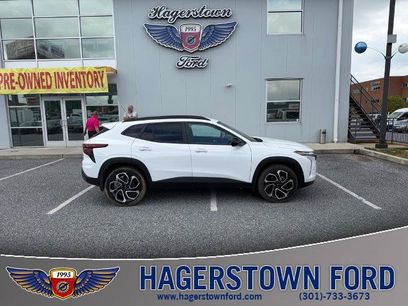 Used 2025 Chevrolet Trax RS w/ Sunroof Package