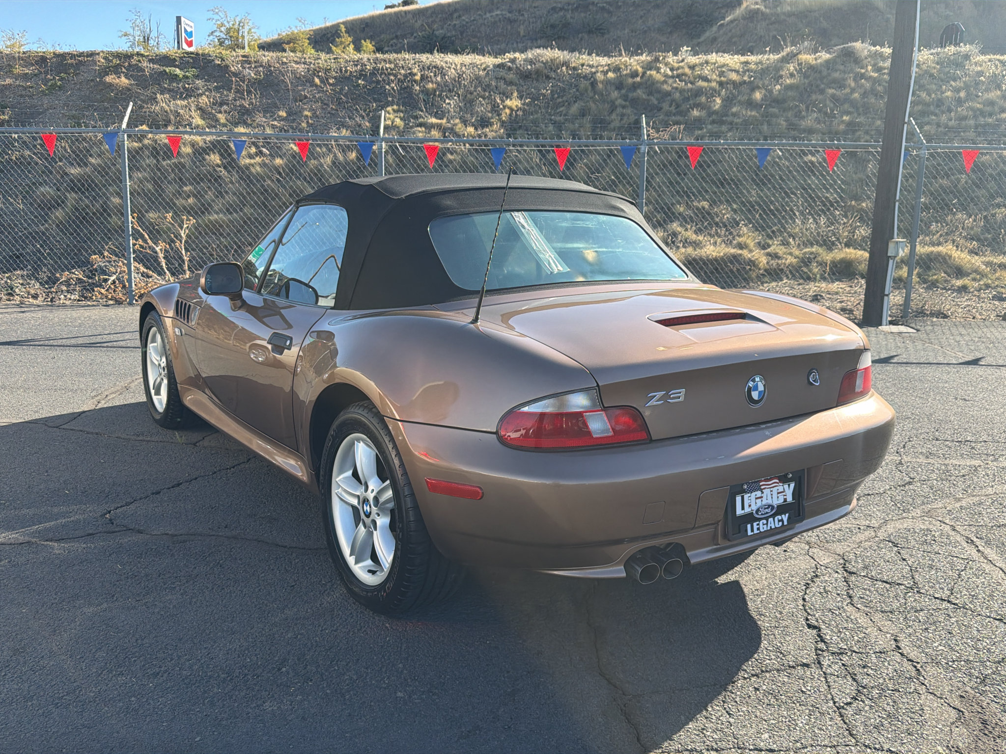 Used 2002 BMW Z3 2.5i RWD image 7