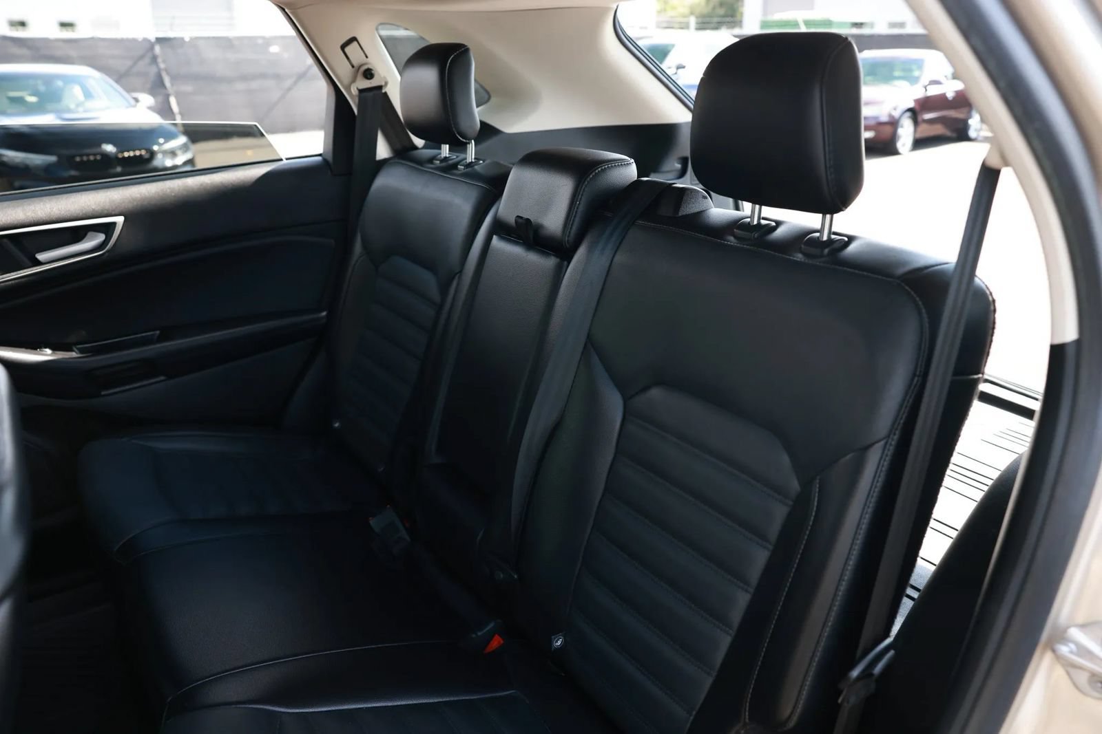 Used 2018 Ford Edge SEL w/ Equipment Group 201A FWD image 21