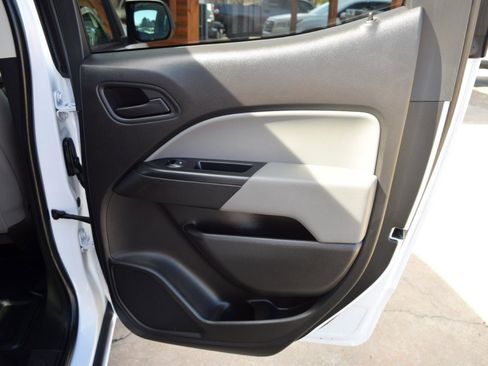 Used 2017 Chevrolet Colorado W/T w/ WT Convenience Package image 16