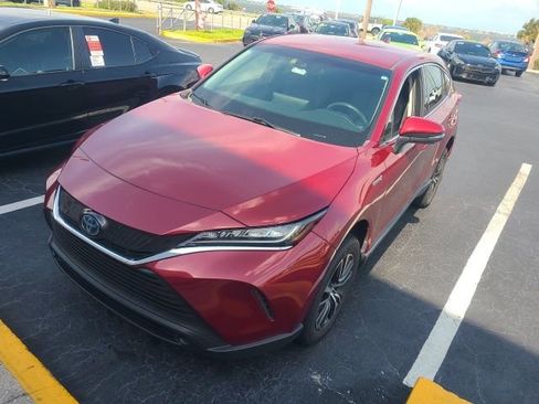 Used 2021 Toyota Venza LE AWD/4WD image 1