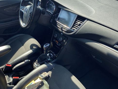 Used 2018 Buick Encore Preferred image 8