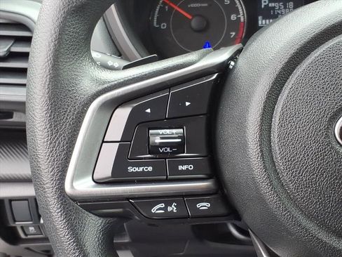 Used 2018 Subaru Impreza 2.0i Premium image 16