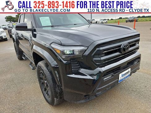 Used 2025 Toyota Tacoma SR5 AWD/4WD image 11