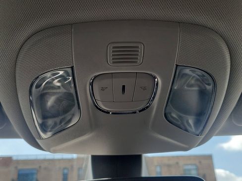 Used 2018 Jeep Compass Latitude w/ Popular Equipment Group image 36