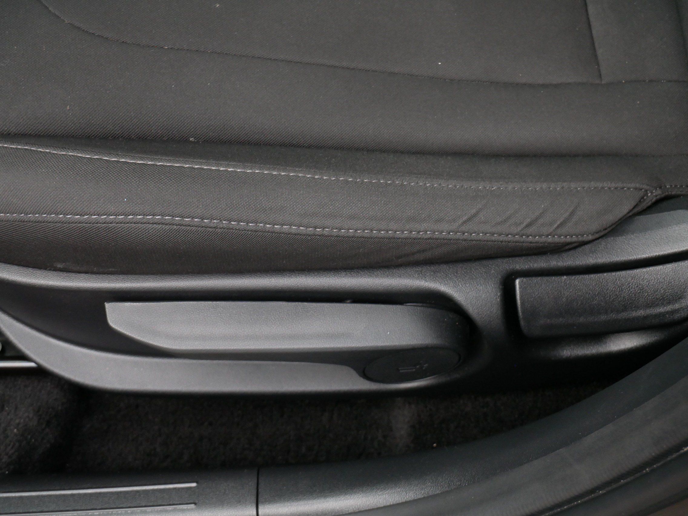 Used 2023 Hyundai Elantra SEL w/ Convenience Package FWD image 20