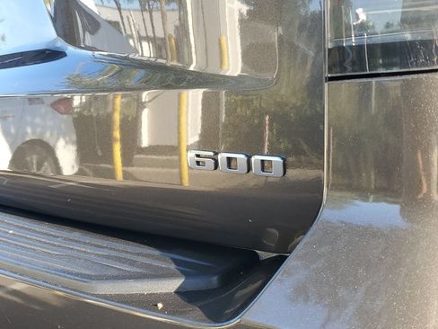 Used 2021 Cadillac Escalade ESV Sport Platinum RWD image 8