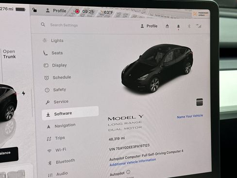 Used 2023 Tesla Model Y Long Range image 33