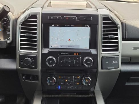Used 2017 Ford F250 Lariat w/ Lariat Value Package AWD/4WD image 22