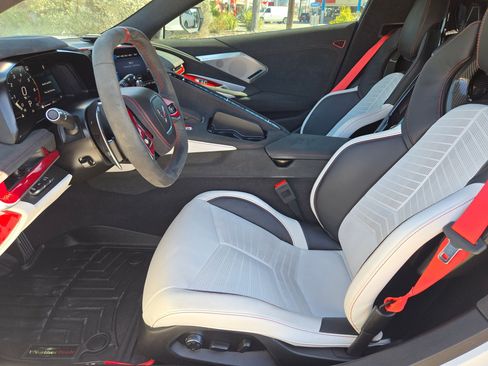 Used 2023 Chevrolet Corvette 3LT w/ Z51 Performance Package image 10