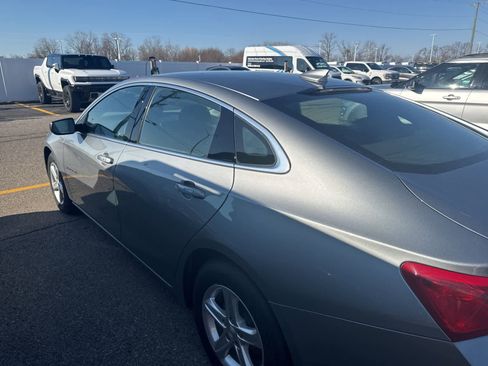 Used 2024 Chevrolet Malibu LT image 11