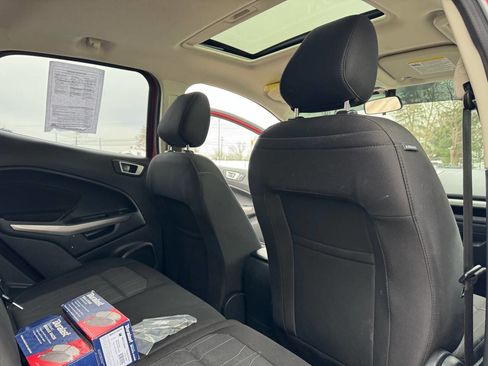 Used 2019 Ford EcoSport SE image 39