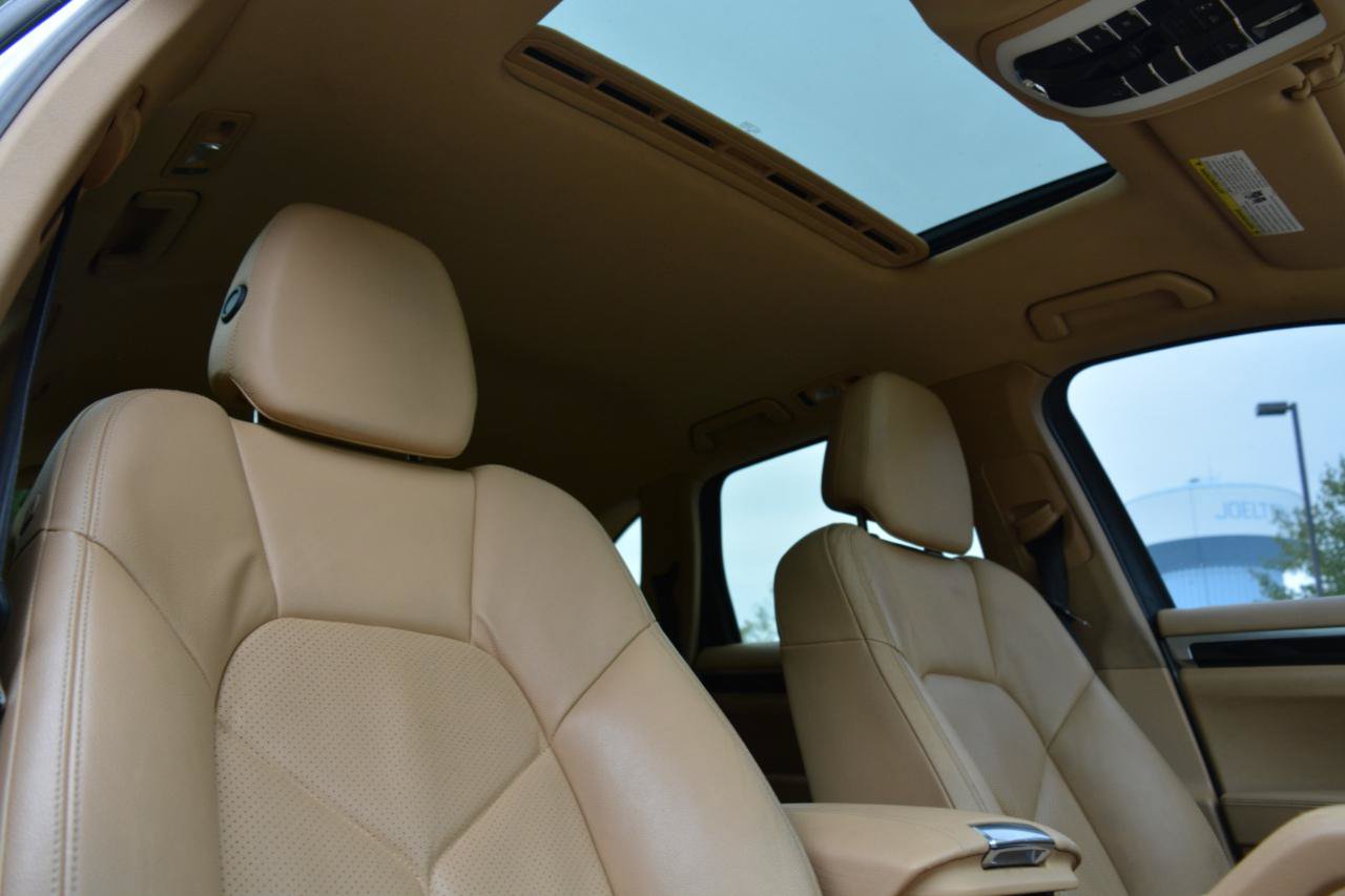 Used 2013 Porsche Cayenne AWD/4WD image 21
