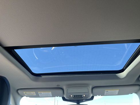 Used 2023 Ford Explorer XLT w/ Equipment Group 202A image 13