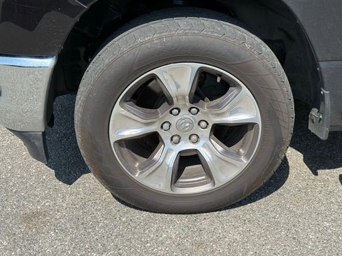 Used 2023 RAM 1500 Laramie image 11