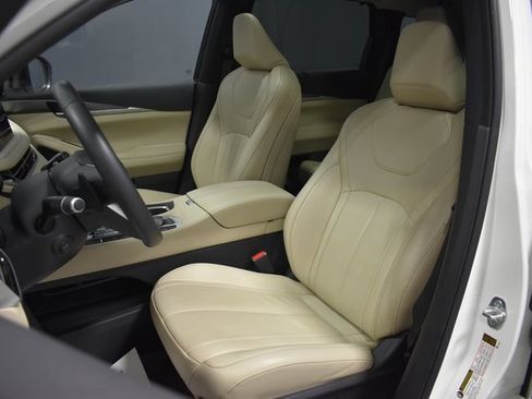 Used 2025 INFINITI QX60 Luxe image 5
