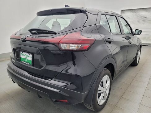 Used 2024 Nissan Kicks S FWD image 9