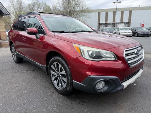 Used 2015 Subaru Outback 2.5i Limited image 3
