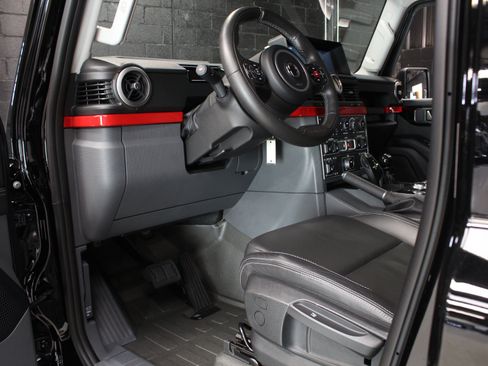 Used 2024 INEOS Grenadier Station Wagon AWD/4WD image 42