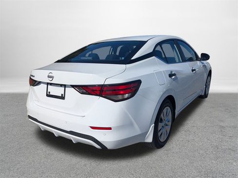 New 2025 Nissan Sentra S image 3