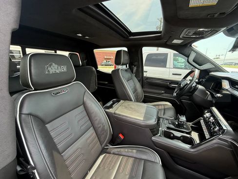 Used 2024 GMC Sierra 1500 AT4X w/ AT4X AEV Edition AWD/4WD image 3