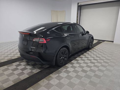 Used 2021 Tesla Model Y Long Range image 5
