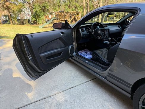 Used 2013 Ford Mustang Shelby GT500 image 42