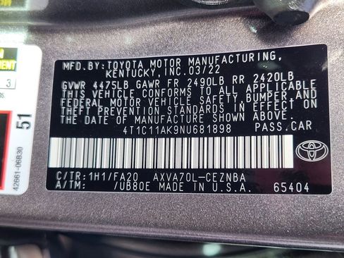 Used 2022 Toyota Camry LE image 11