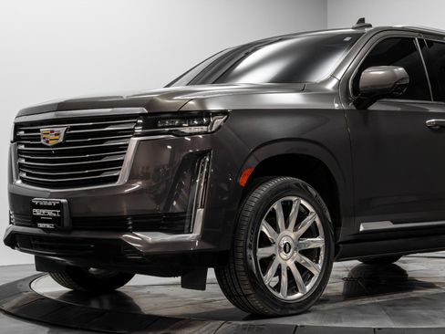 Used 2021 Cadillac Escalade ESV Premium Luxury Platinum w/ Heavy-Duty Trailer Package image 4