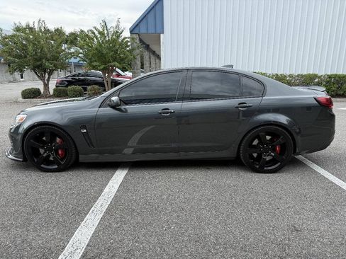 Used 2017 Chevrolet SS RWD image 3