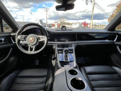 Used 2014 Porsche Panamera 4S image 35